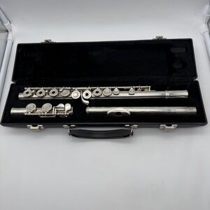 Armstrong 103-OS USA Flute Silver Instrument with‎ Case
